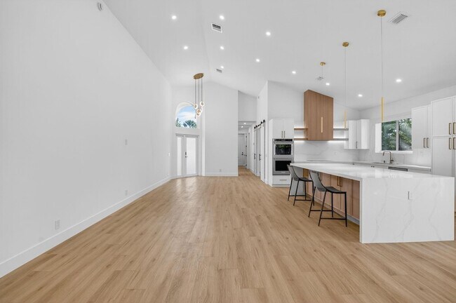 Foto del edificio - 5537 NW 21st Way