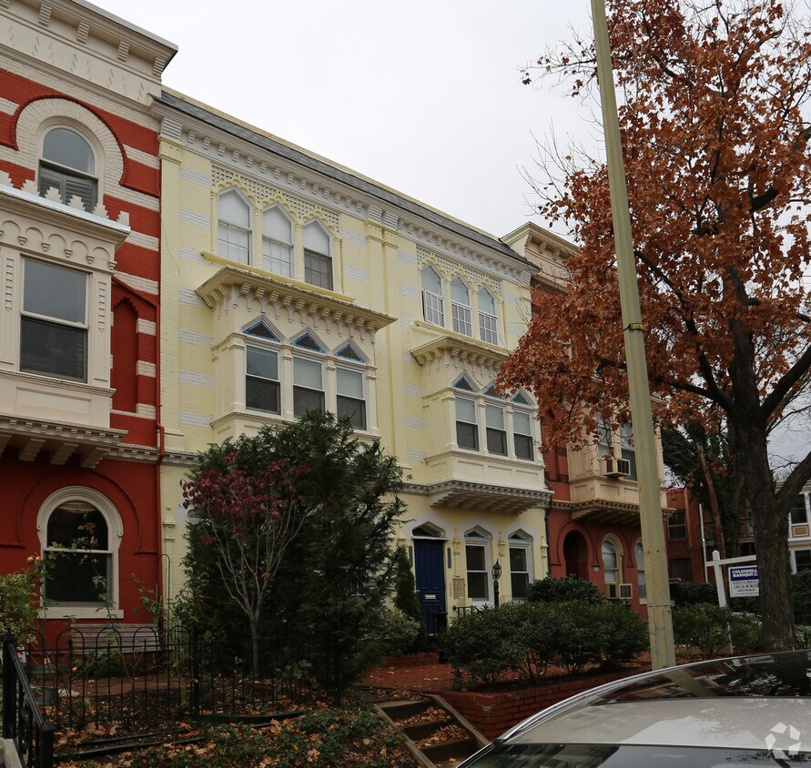 Building Photo - 435-437 2nd St SE