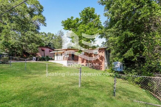 Building Photo - 1337 Sturkie Ave