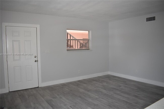 Foto del edificio - 312 SW 1st St