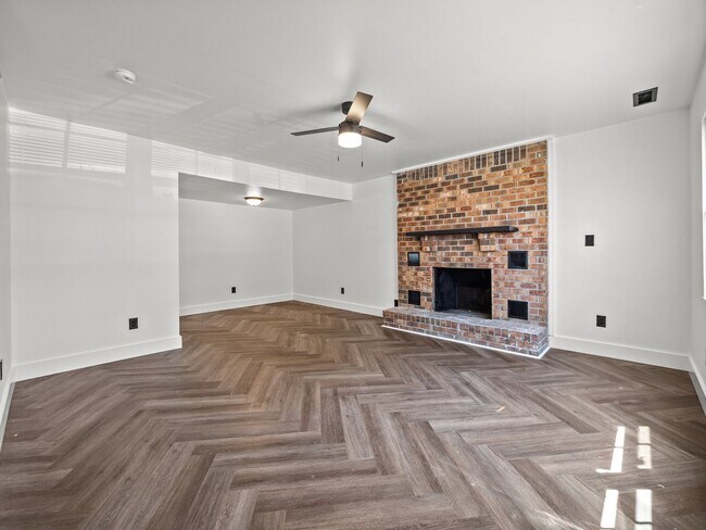 Foto del edificio - Welcome to Myrtlewood Circle!