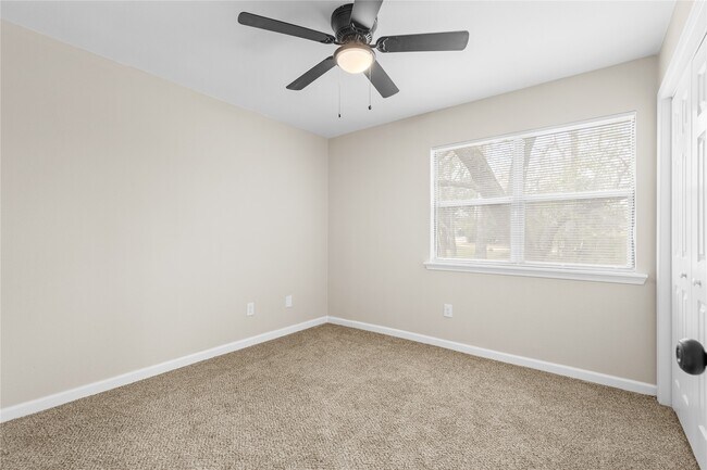 Foto del edificio - 804 Avenue I