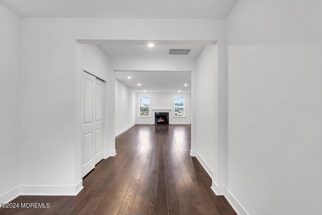 Building Photo - 122 Woolley Ct