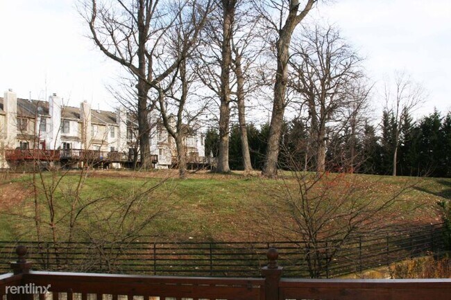 Foto del edificio - 18521 Cherry Laurel Ln