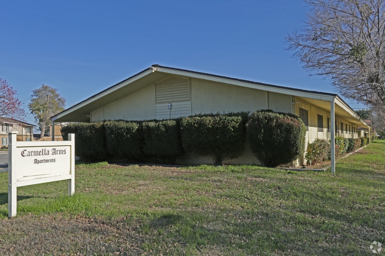 Primary Photo - Carmella Arms Apartments