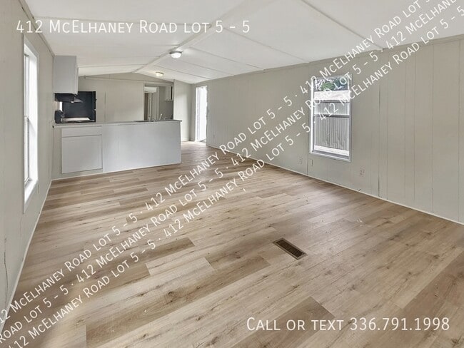 Building Photo - 412 McElhaney Rd