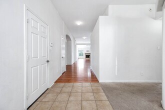 Building Photo - 7814 Rocky Peak Ln