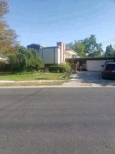 Building Photo - 3265 W Florlita Ave