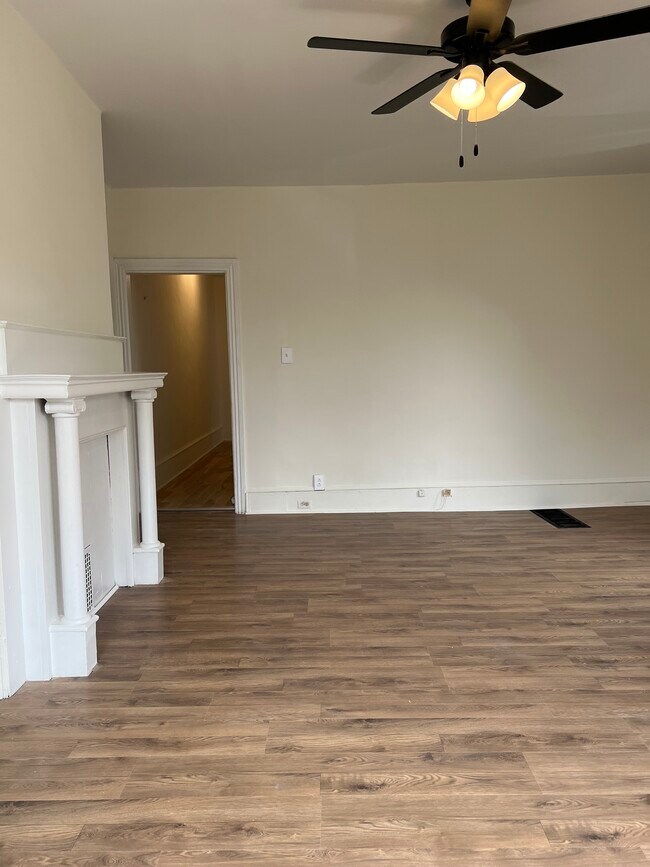 Building Photo - 511 E Brinton St