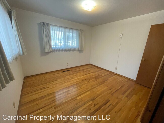 Foto del edificio - 3 br, 1.5 bath House - 1221 Springfield Dr