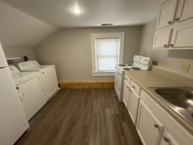 Foto del edificio - 210 S Nichols Ave