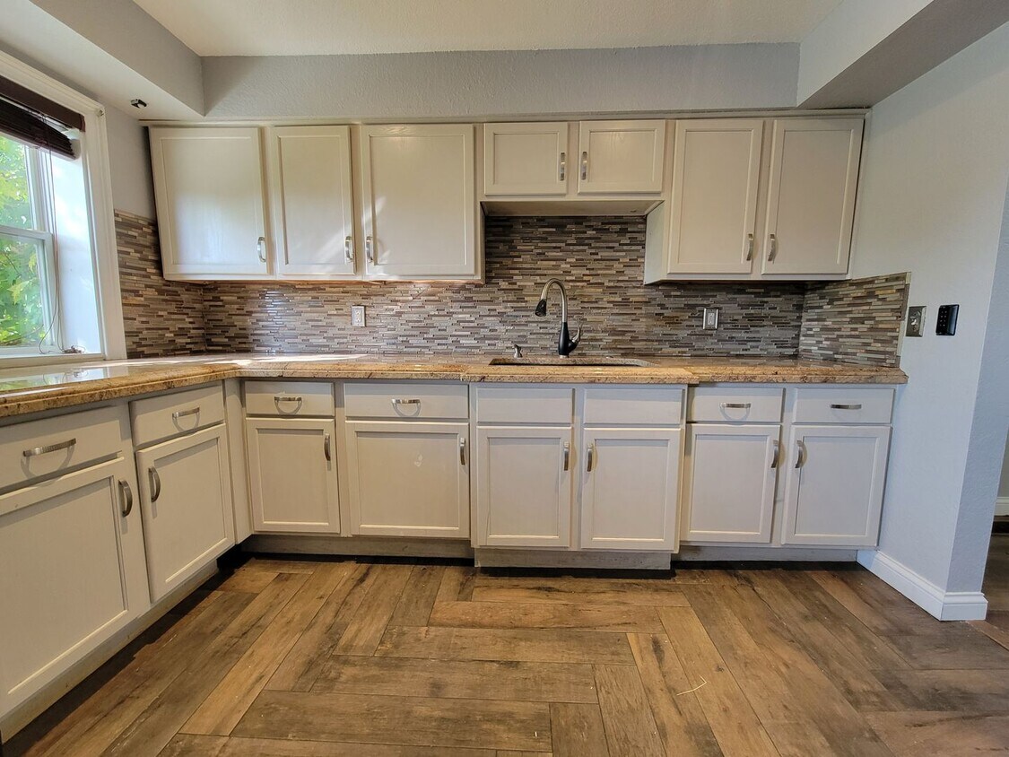 Foto principal - Beautiful 2 bed home