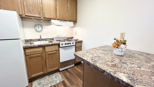 Interior Photo - Cedars West Apartments