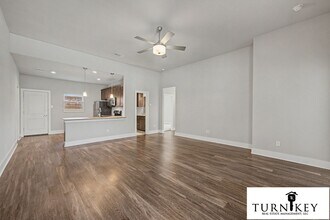 Building Photo - 225 Stewart Bend Ct