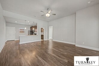 Building Photo - 225 Stewart Bend Ct