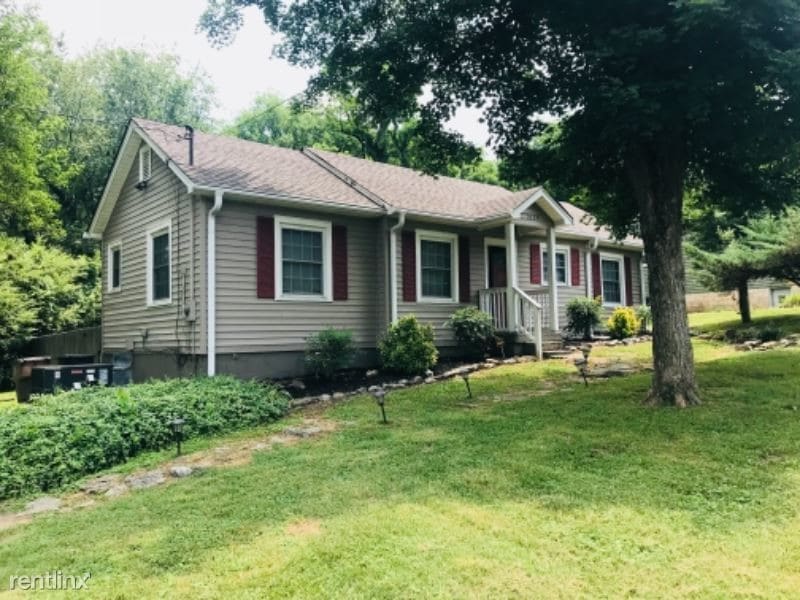 Primary Photo - 3 br, 2 bath House - 2129 Riverside Drive