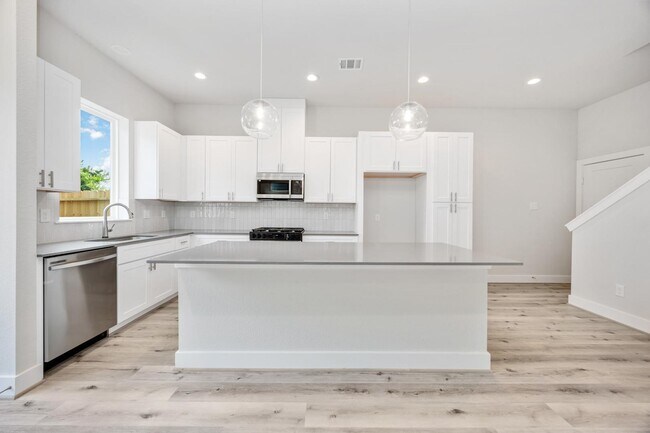 Foto del edificio - 318 Charlock St