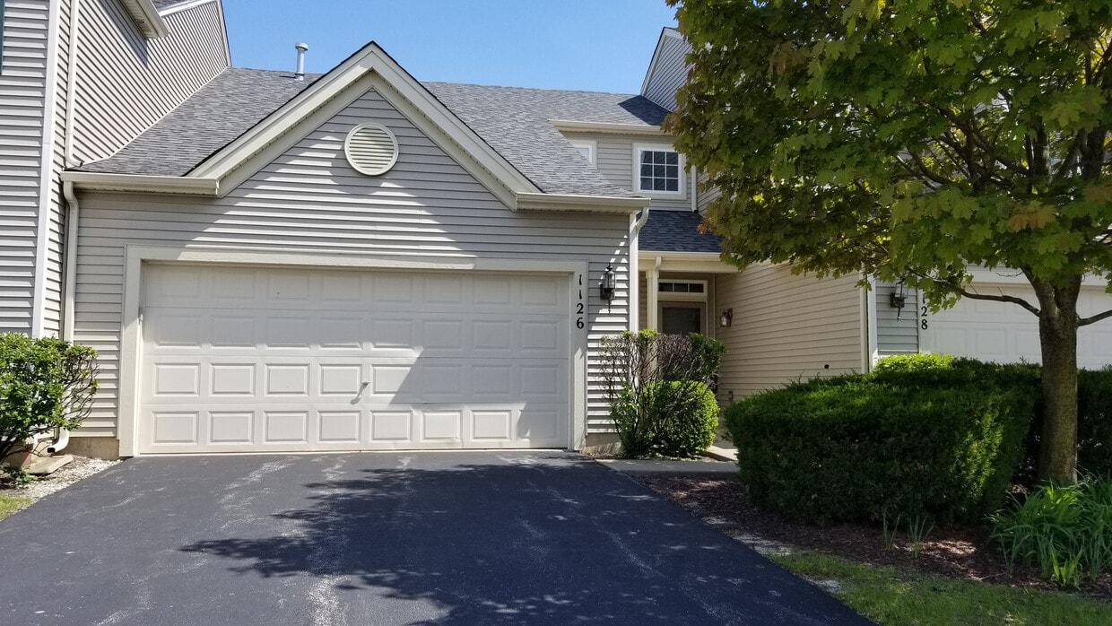 Foto principal - 1126 Clover Dr