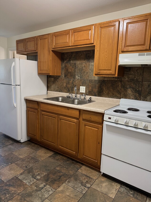 Foto principal - 171 N West Ave
