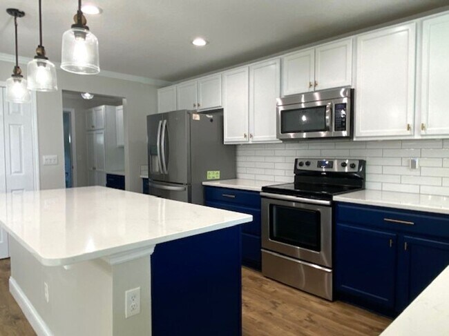 Foto del edificio - Beautiful 3 Bedroom Home with Loft in Ormo...