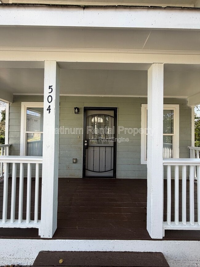 Foto del edificio - 504 Dunbar St SW