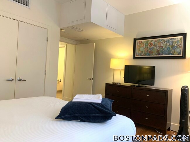 Building Photo - 8 Winter Pl