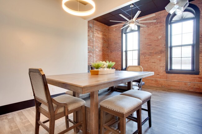 Foto del edificio - 130 N 5th St