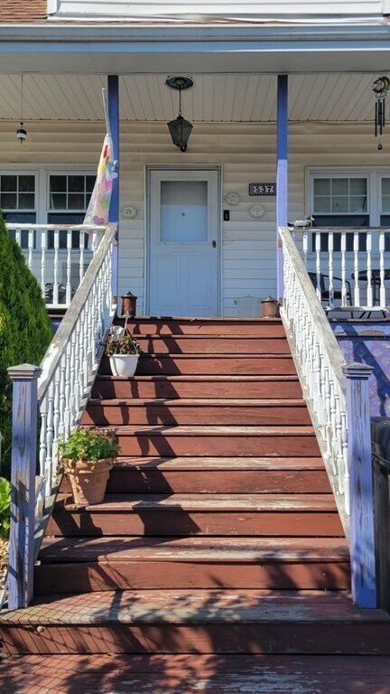 Primary Photo - 537 Park Ave