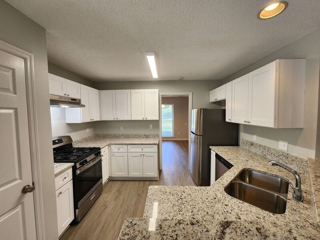 Building Photo - 1260 Green Oak Cir NW