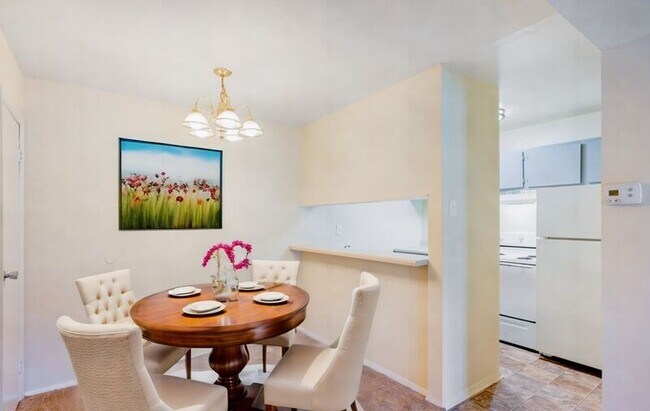 Foto del edificio - [outside Appfolio] 2253 Sedgwick St
