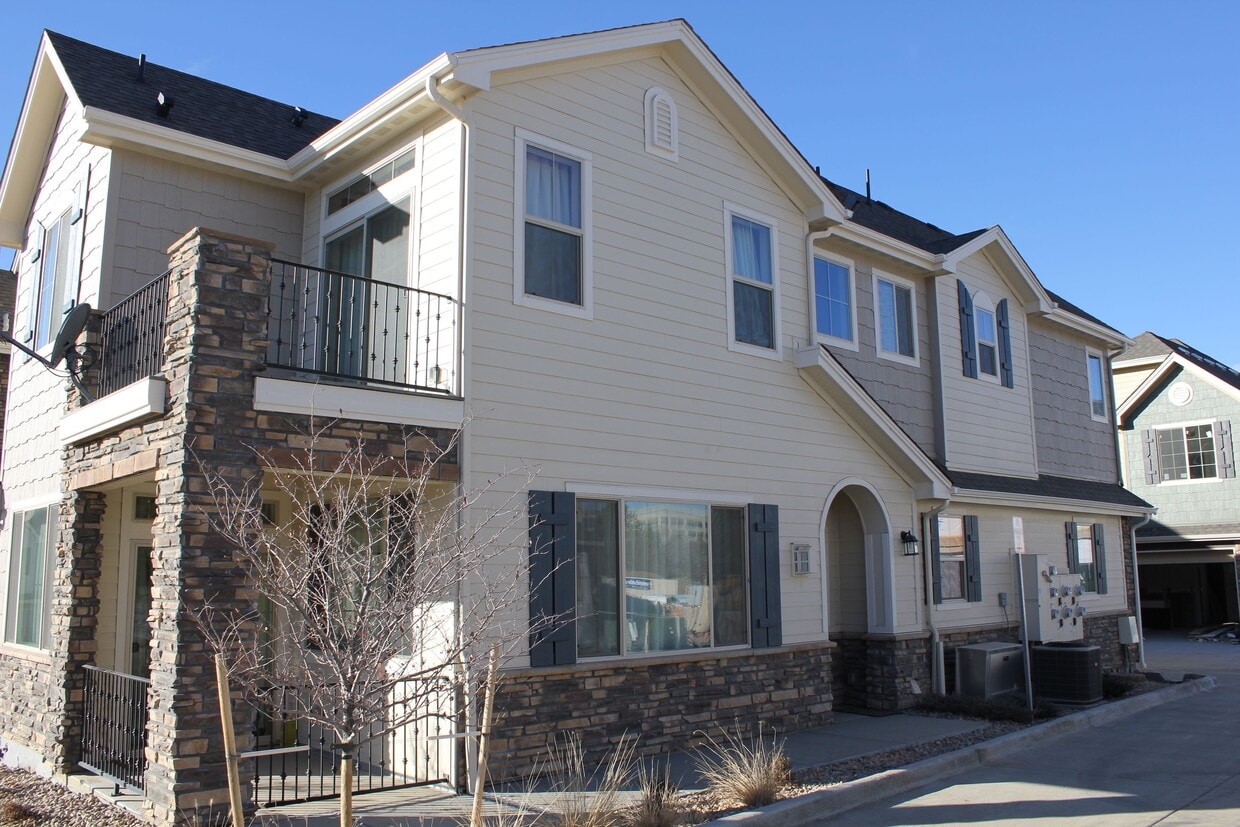 9030 E Phillips Ln, Centennial, CO 80112 Townhome Rentals in