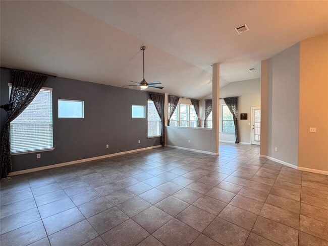 Building Photo - 16420 Pienza Dr