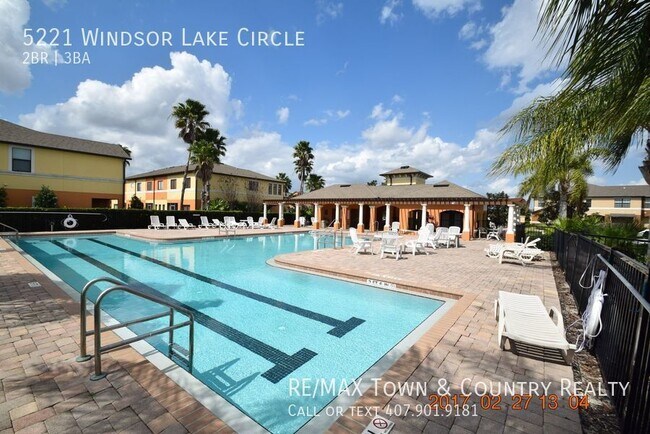 Foto del edificio - 5221 Windsor Lake Cir