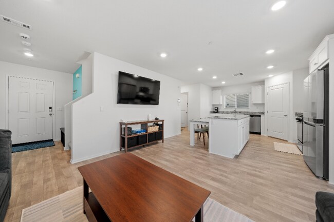 Building Photo - 30622 Dart Ct
