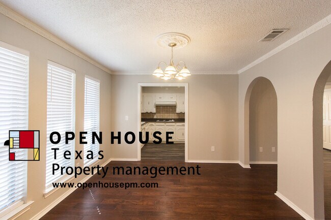 Building Photo - 3309 Canterbury Dr Plano