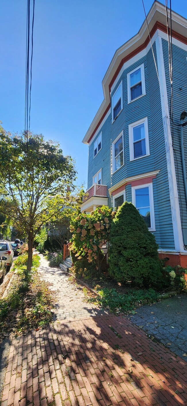 12 Lewis St Unit 2, Portland, ME 04102 Condo for Rent in Portland, ME