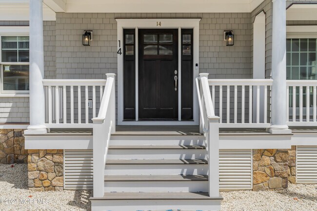 Building Photo - 14 S Surf Rd