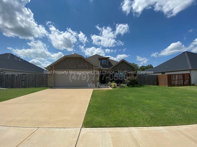 Building Photo - 109 S Geranium Ln