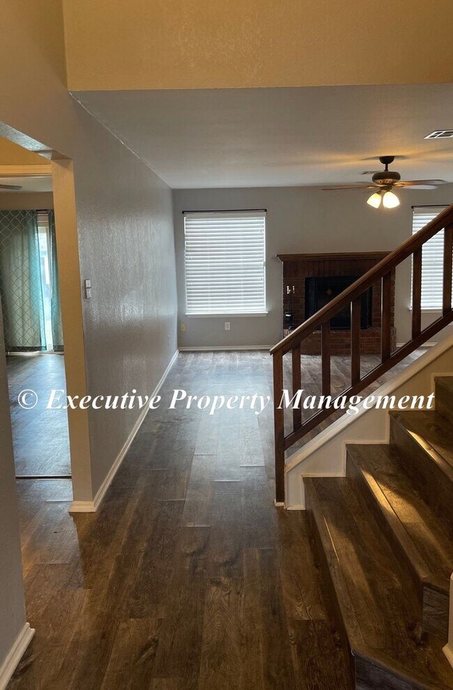 Foto del edificio - 403 Bowen Cir