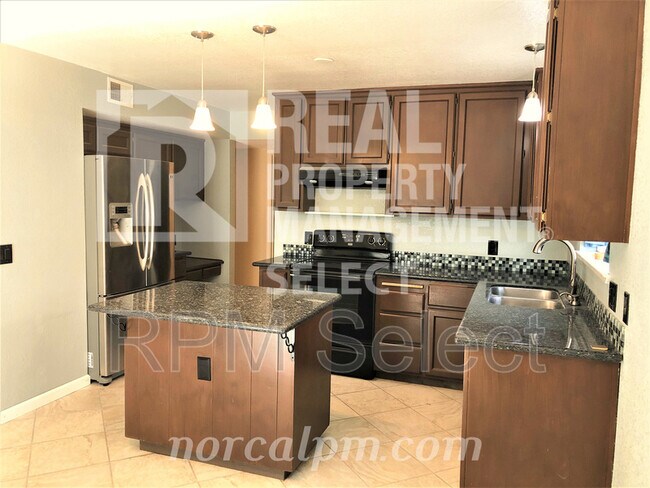 Building Photo - 3477 Rancho Rio Way