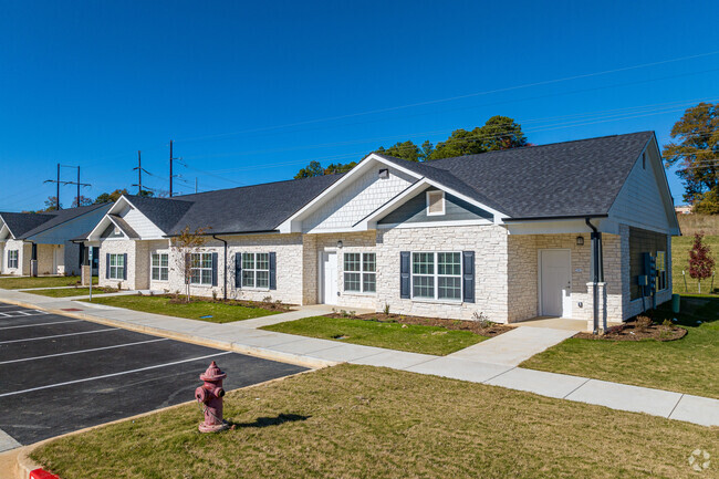 Cruce Marshall - Marshall Crossing - Senior Housing