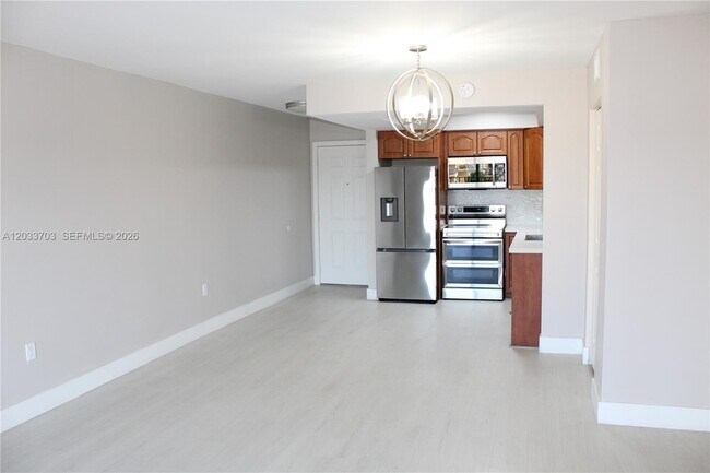 Foto del edificio - 6780 W 2nd Ct