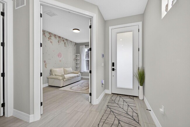 Foto del edificio - 12534 Triumph Ln