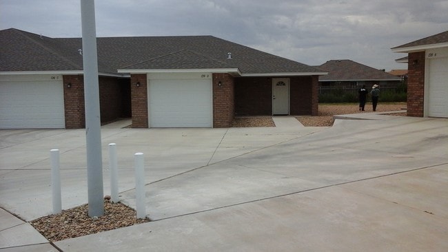 Building Photo - 120 Limestone