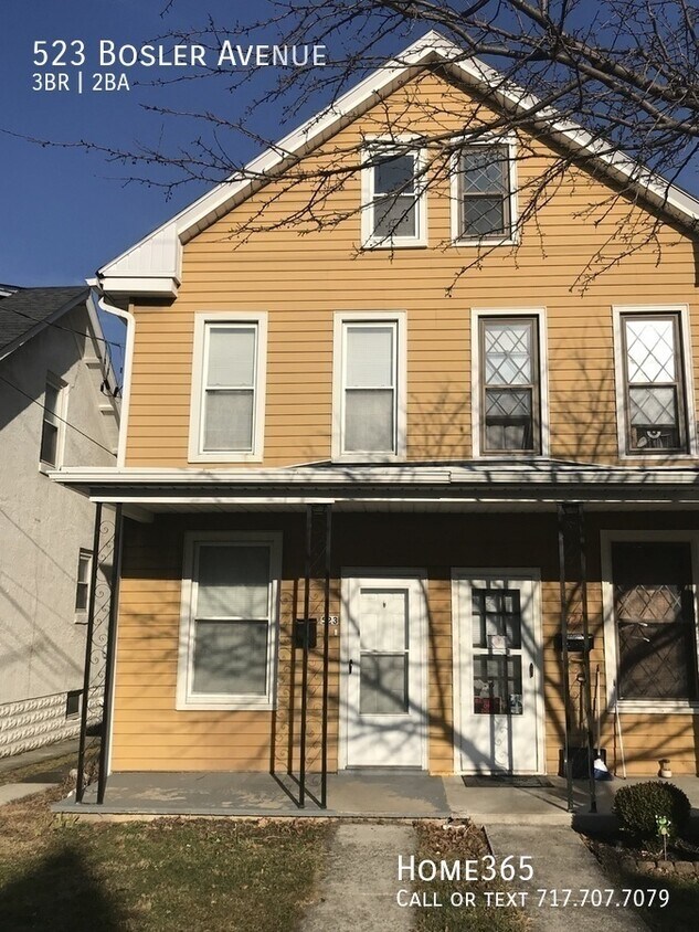 Primary Photo - Amazing 3 bed 2 full bath duplex with deck...