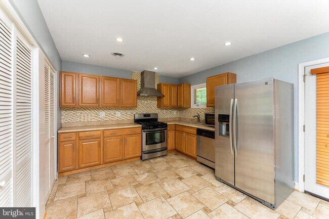 Foto del edificio - 4101 Olympic Way