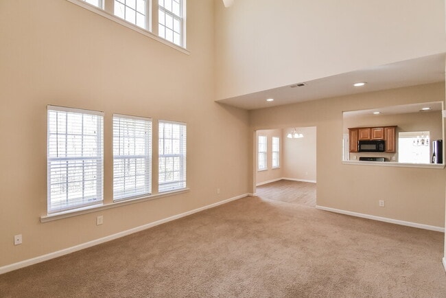 Foto del edificio - 1061 Southwood Dr