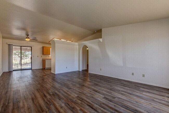 Building Photo - Three bedroom, two bath, two car garage in...
