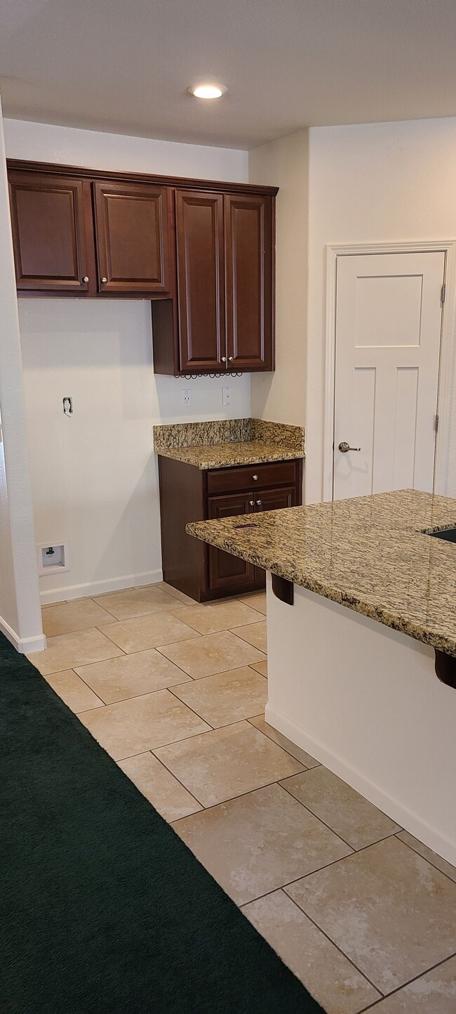 Building Photo - 12579 Bellmead Way