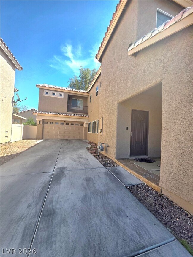 Foto del edificio - 7180 N Campbell Rd